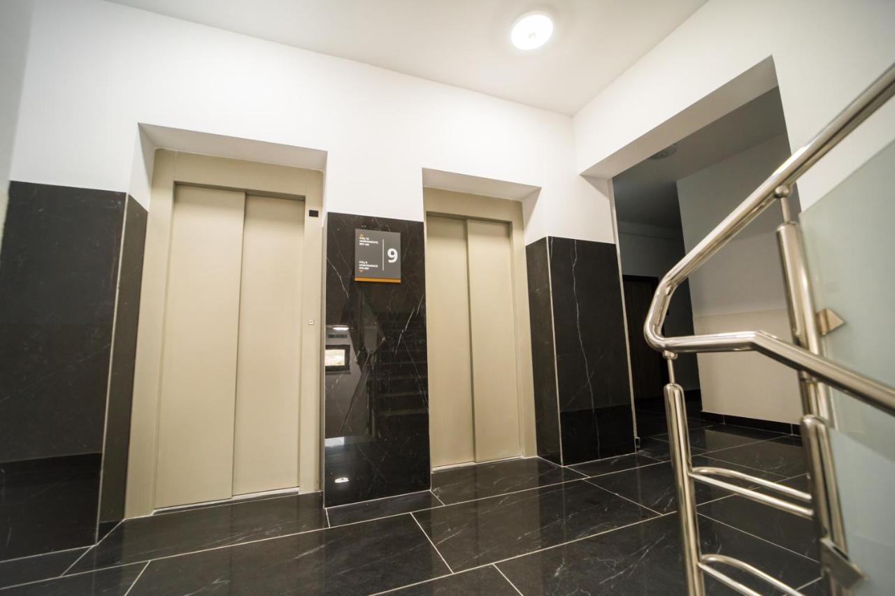 Panorama View Apartment 2Km To Palas Iasi Exterior photo